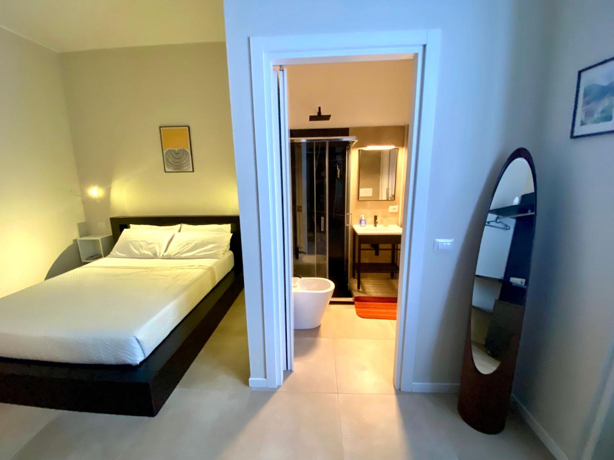 Como City Apartment Giulio Cesare Exteriör bild